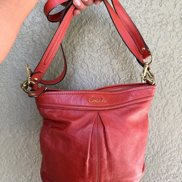 Coach Cute Shoulder Bag Purse Orange - Picture 1 of 9